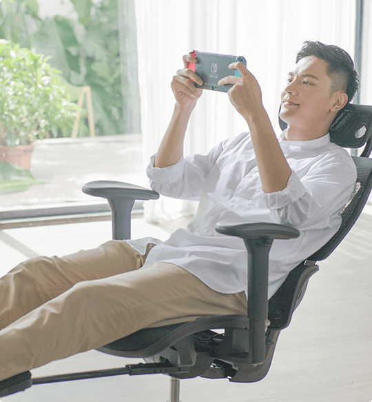COFO Chair Pro ブラック フットレスト・ハンガー付き COFO Chair Pro – COFO(コフォ)
